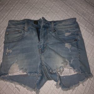 AMERICAN EAGLE NEXT LEVEL STRETCH JEAN SHORTS